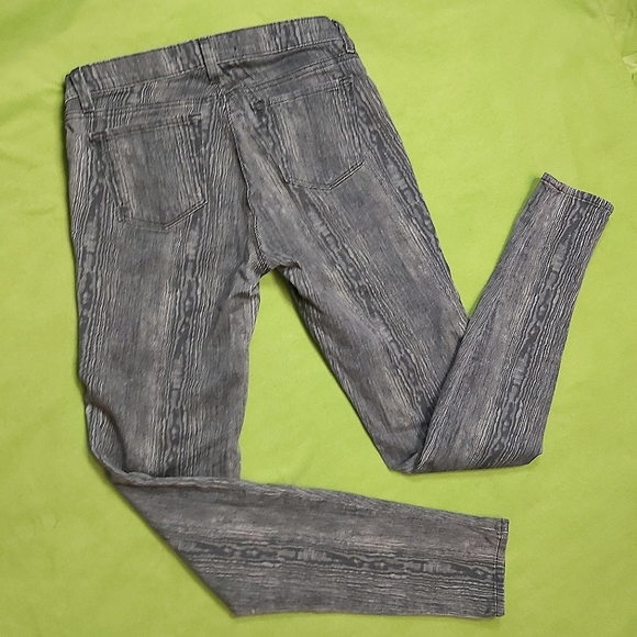 J Brand Super Skinny Wood Grain Jeans Size 26 - Picture 2 of 7